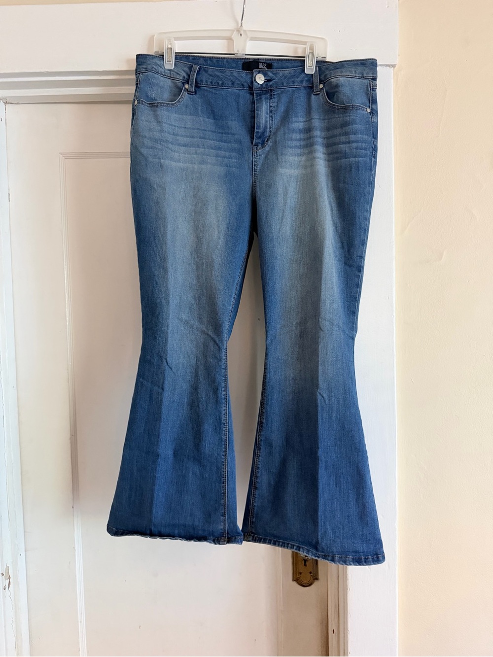 1822 Denim Blue Flare Jeans - High-Rise Stretch